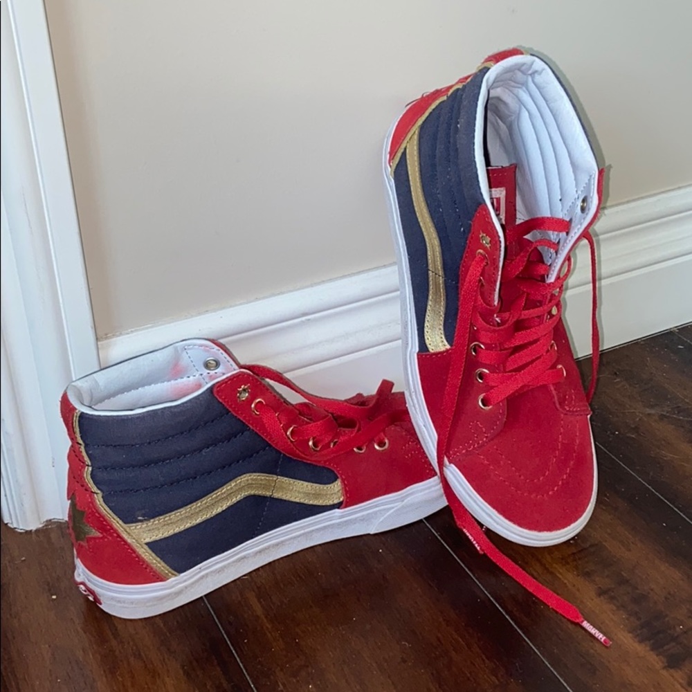♦️Captain Marvel Vans♦️